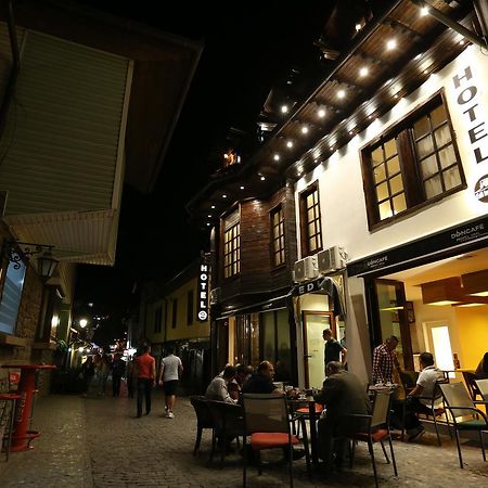 Saray Hotel Prizren Exterior foto