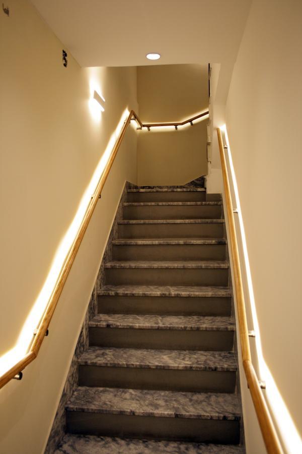 Saray Hotel Prizren Exterior foto