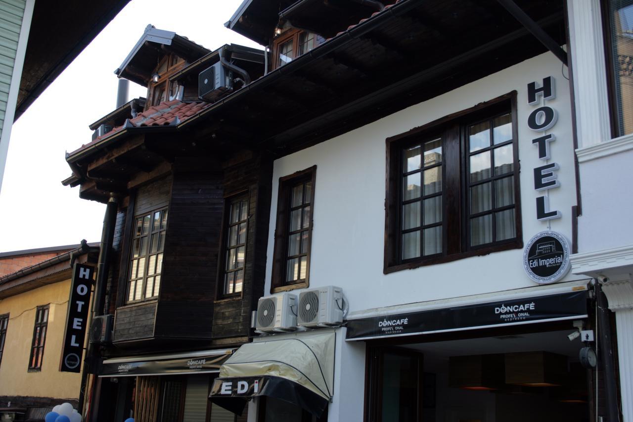 Saray Hotel Prizren Exterior foto