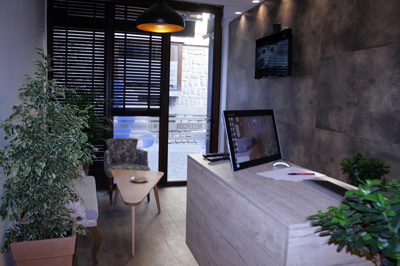 Saray Hotel Prizren Exterior foto