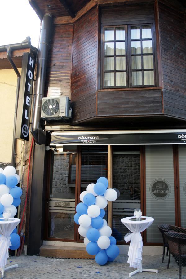 Saray Hotel Prizren Exterior foto