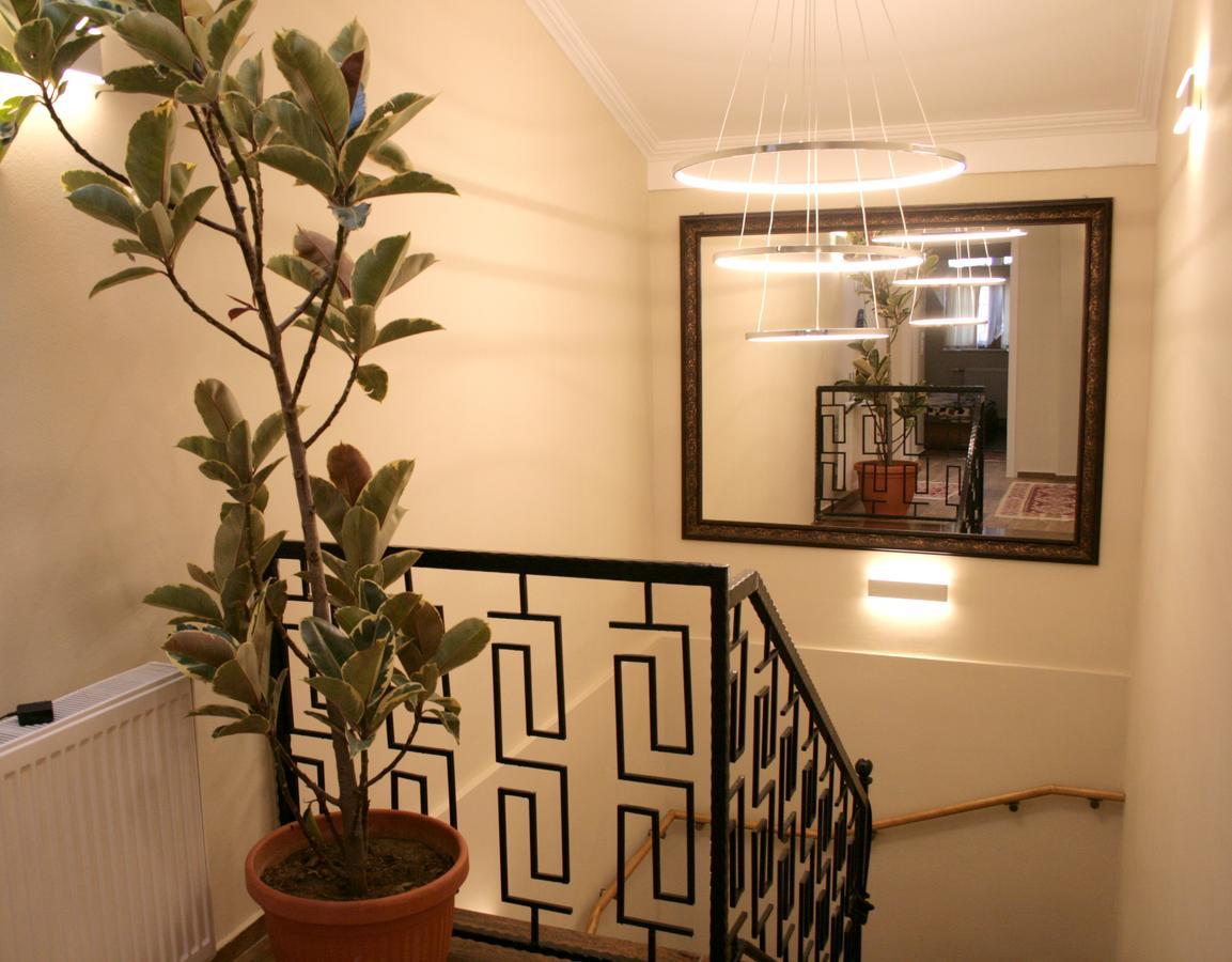 Saray Hotel Prizren Exterior foto