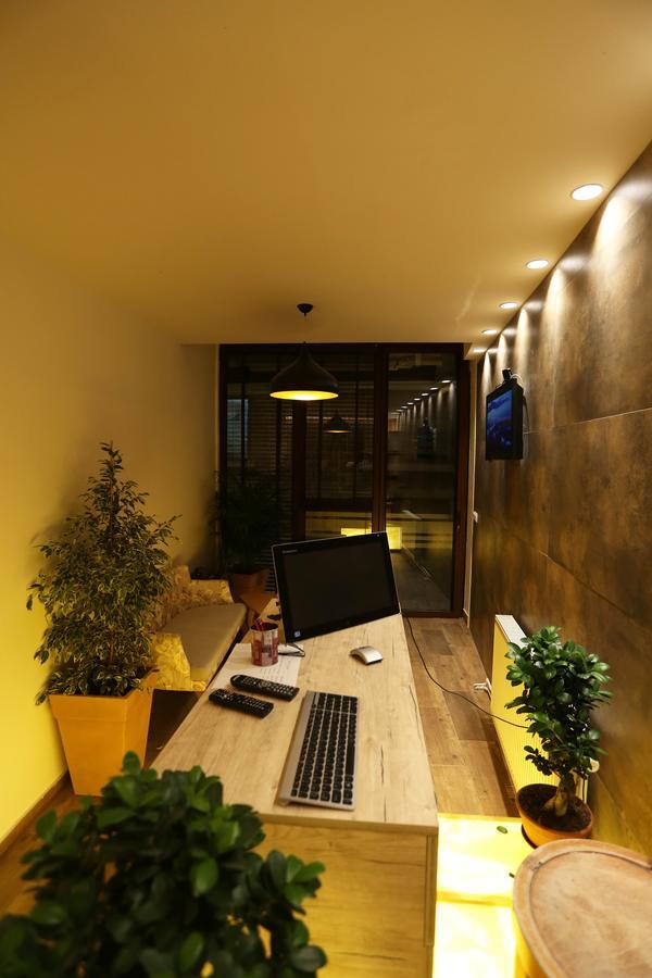 Saray Hotel Prizren Exterior foto