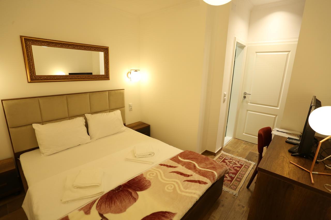 Saray Hotel Prizren Exterior foto