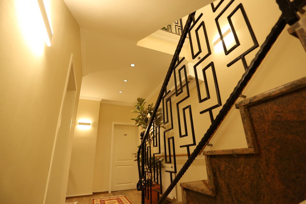 Saray Hotel Prizren Exterior foto